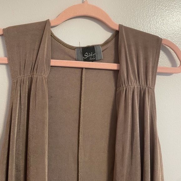 SLINKY Brand Sleeveless Cardigan - Picture 4 of 12